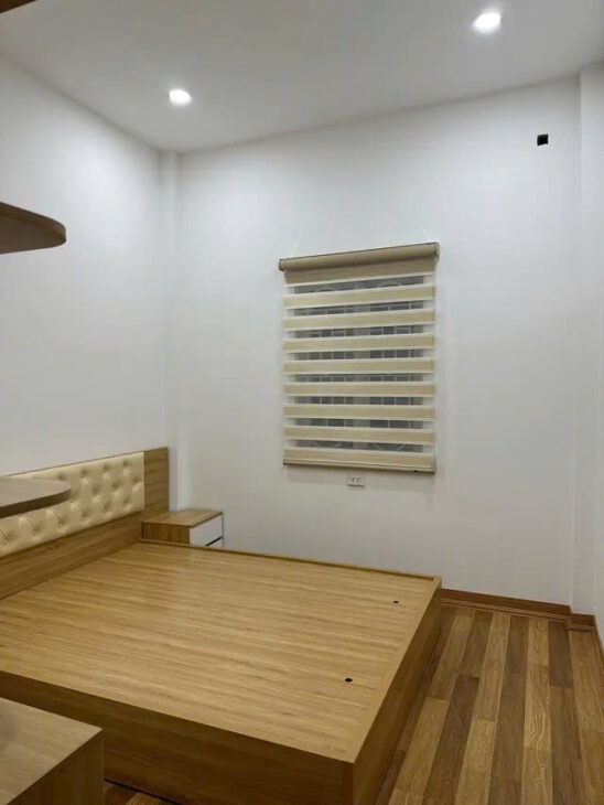 Nhà mới- ở luôn đủ nội thất phố Ngọc Thụy – Long Biên,36m2,5 Tầng, mt3.6m, 6.55 tỷ.