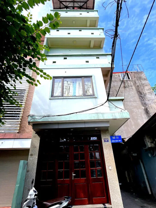 MẶT PHỐ KINH DOANH – Ô TÔ TRÁNH – LÔ GÓC – NỞ HẬU PHỐ NGỌC THỤY, 60M2, 11 TỶ.