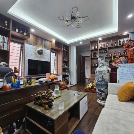 BÁN NHÀ RIÊNG PHỐ NGỌC THỤY, LÔ GÓC Ô TÔ ĐỖ 35M2,5 TẦNG, MT3.5M, 7.75 TỶ.LONG BIÊN.