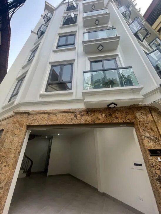 NHÀ ĐẸP – KINH DOANH PHỐ NGỌC THỤY- LONG BIÊN, 43M2,6 TẦNG, MT 9M, 8.7 TỶ.