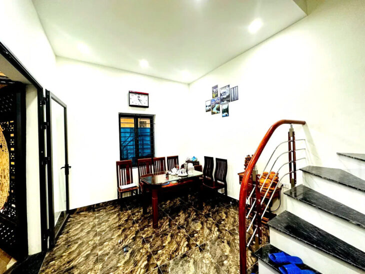 Bán nhà 4 tầng, 40m², 4PN, 4WC, Đội Cấn, Ba Đình – 10.5 tỷ