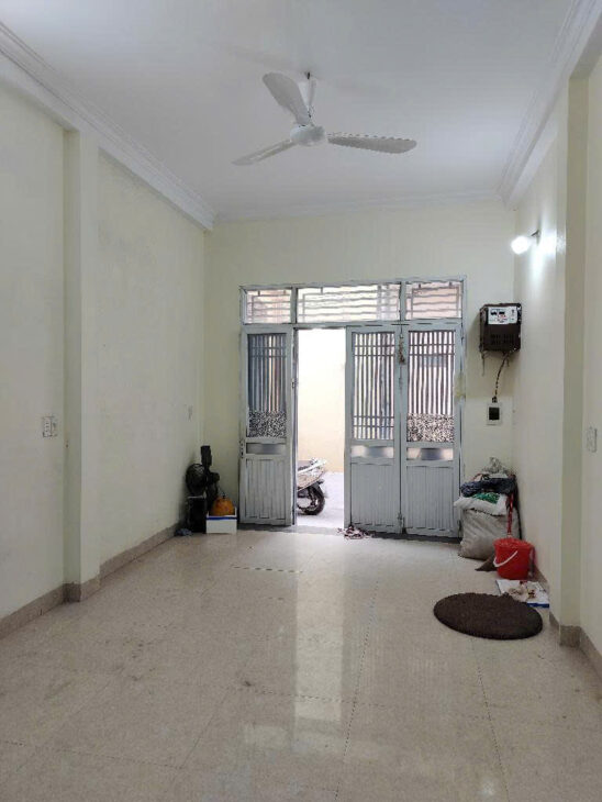 Bán nhà 3 tầng Đức thượng, moning đỗ cửa, ngay cạnh đường 32, dt 42m giá chào 4.9 tỷ