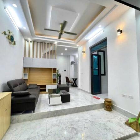 NHÀ ĐẸP DÂN XÂY CHẮC CHẮN, LÕI ĐỐNG ĐA, FULL NỘI THẤT THOÁNG SÁNG