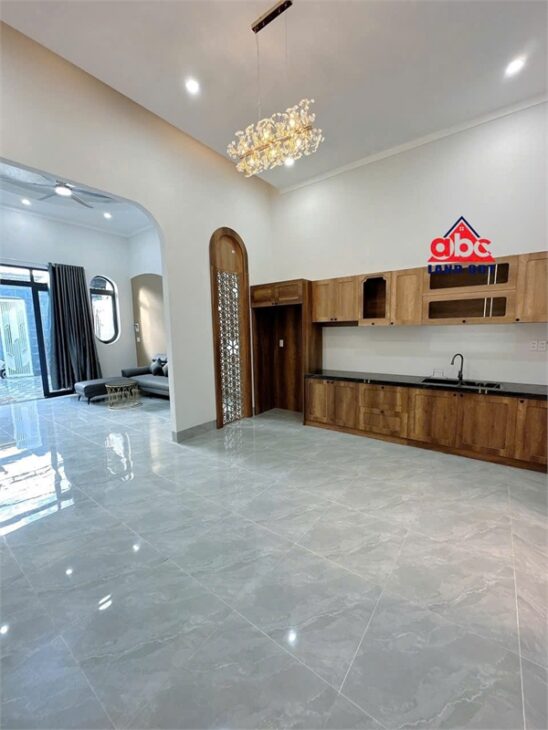NP1077 bán nhà phố đẹp , gồm 3 phòng ngủ, thiết kế đẹp hiện đại, hàng xóm thân thiện