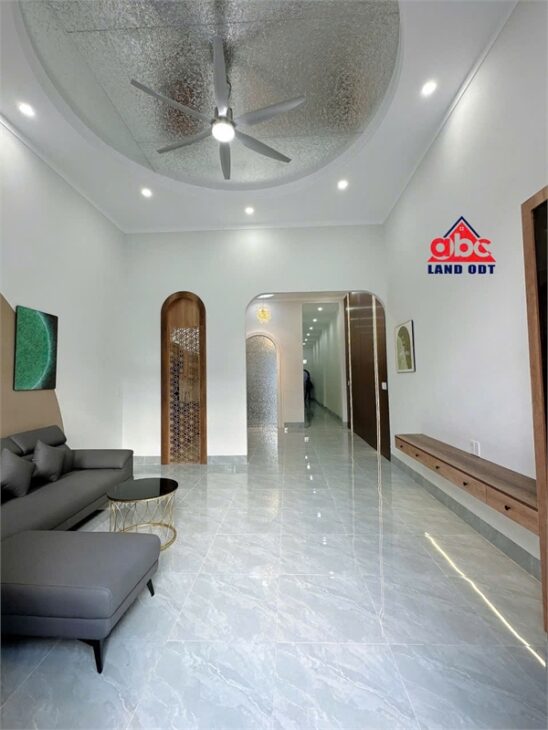 NP1077 bán nhà phố đẹp , gồm 3 phòng ngủ, thiết kế đẹp hiện đại, hàng xóm thân thiện