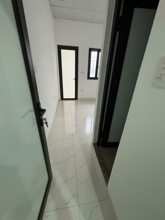 Bán nhà 22m², 3 tầng, 2PN, Lĩnh Nam, Hoàng Mai, 1.95 tỷ