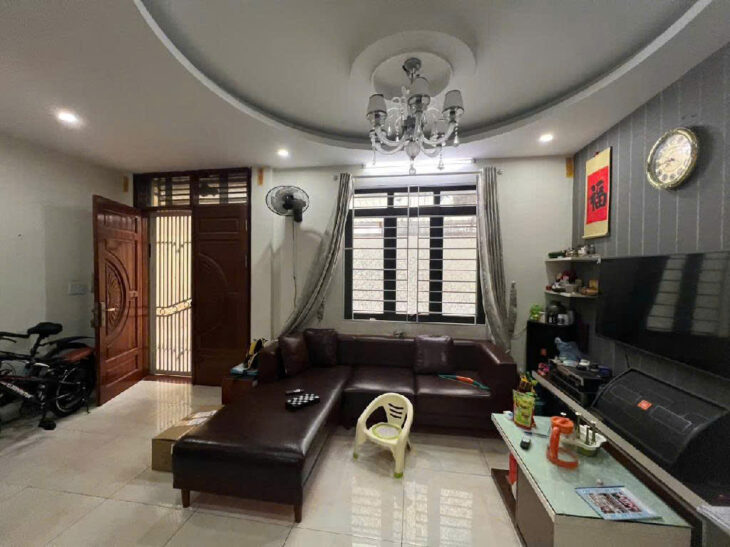 BÁN NHÀ CHIẾN THẮNG _LA KHÊ KHU VỰC TRUNG TÂM HÀ ĐÔNG 40M , MẶT TIỀN 5M . GIÁ 6.5 TỶ