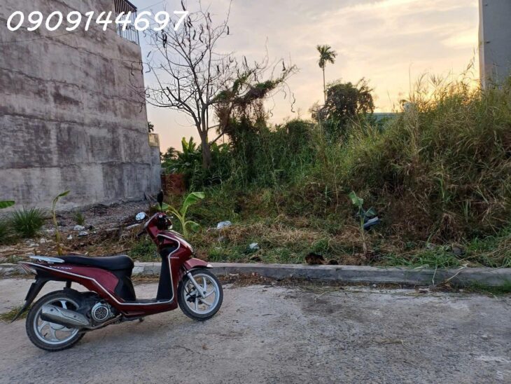 Bán Đất thổ cư lô góc 2 Mặt hẻm 1/đường TX52, phường TX, Q12, dt 217m2 (15mx15m) Hẻm 6m thông Giá