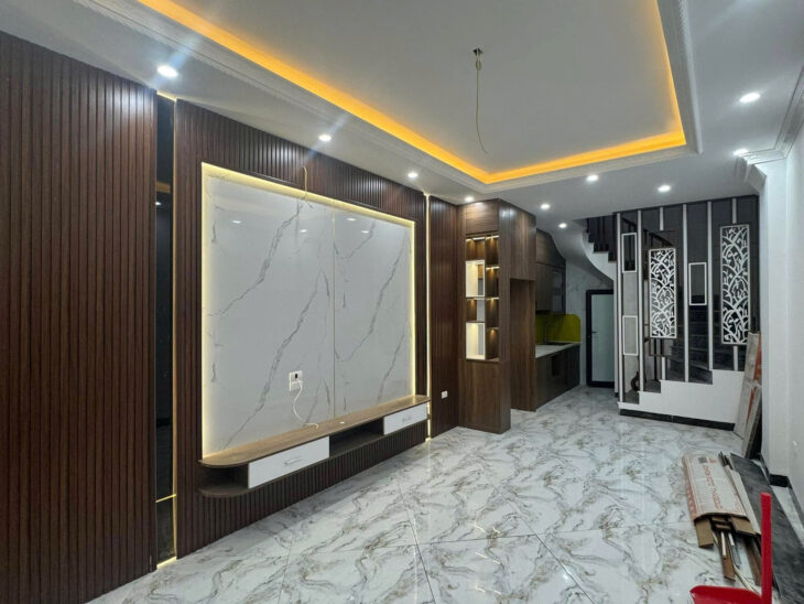 NHÀ MỚI – XÁCH VALI VỀ Ở NGAY – KHU VỰC VIP ĐỐNG ĐA