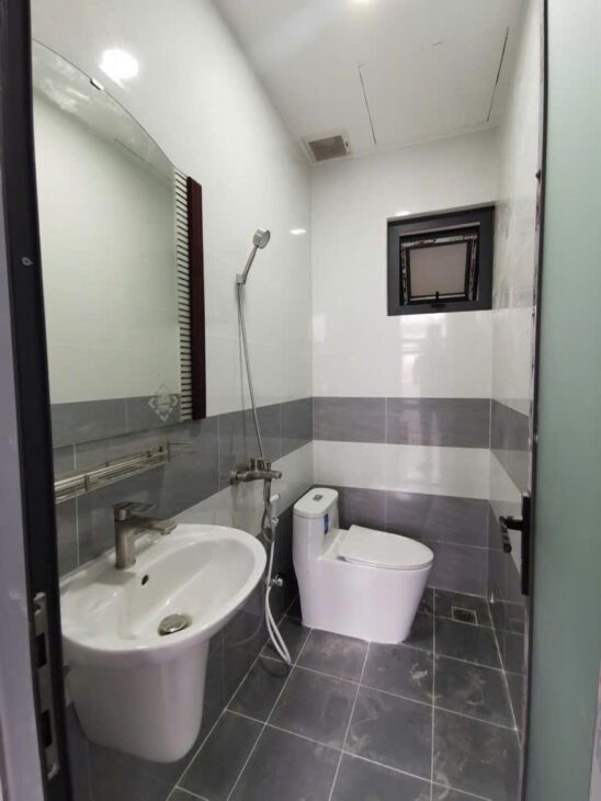 CẦN BÁN GẤP NHÀ 75M2, CHỈ 5,8 TỶ! LÊ TRỌNG TẤN, TÂN PHÚ
