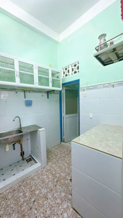 NHÀ SÁT MẶT TIỀN Q4 DIỆN TÍCH SD 44M2 CÓ 2, TỶ HƠN