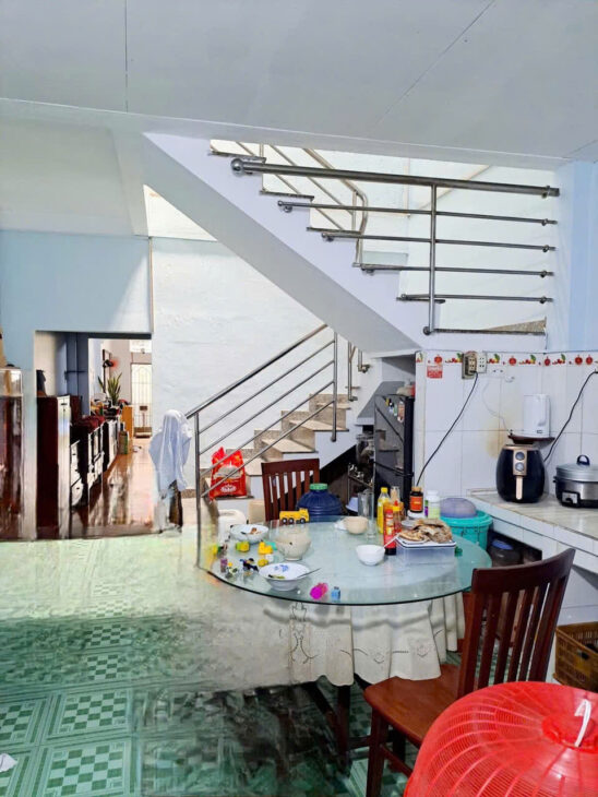 HẺM XE HƠI ĐỖ CỬA – 82M2 ( DÀI GẦN 21m) – 3 TẦNG ĐÚC – GIÁ RẺ CHỈ HƠN 60TR/M2 – MỜI GỌI ĐẦU TƯ