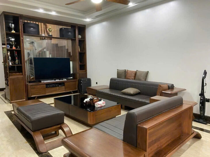 BÁN BIỆT THỰ CIPUTRA 180m2 HƯỚNG ĐÔNG NAM NHÀ MỚI ĐẸP HIẾM CÓ NHÀ BÁN
