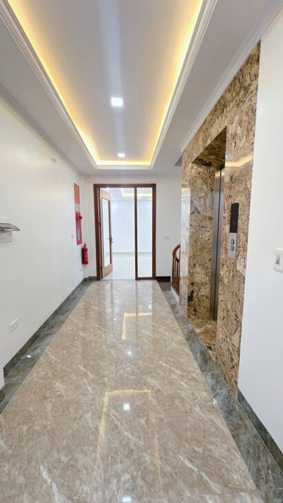 Bán nhà phố Lê Đức Thọ phân lô ô tô tránh vỉa hè, 7 tầng thang máy Kinh doanh – 30m ra mặt phố