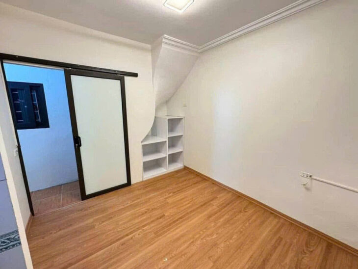 Nhà đẹp Đội Cấn, Ba Đình 4 tầng, ngõ thông, thiết kế xinh xắn, nhỉnh 3 tỷ