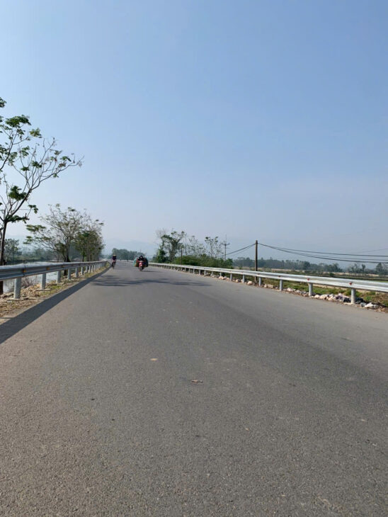 DT; 115m full thổ cư xã hoàng văn thụ sát trục đường đê la thành đường ô tô