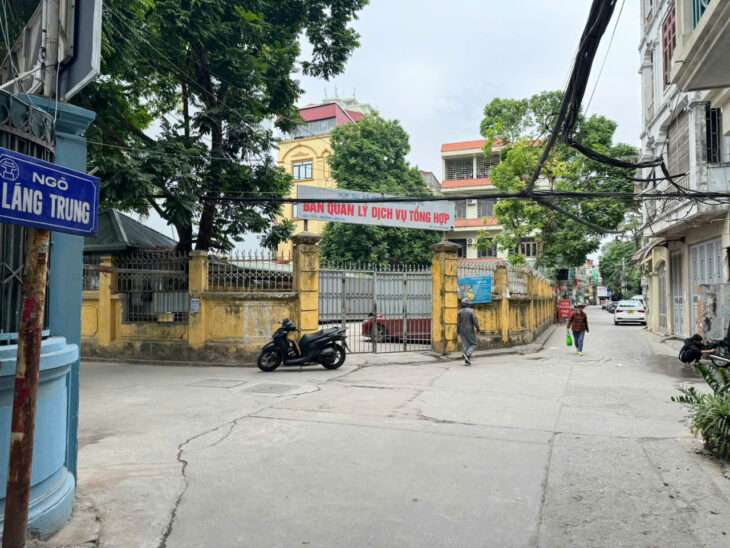 Tòa Nhà VŨ NGỌC PHAN 2 Mặt Ngõ To Như Phố – Mới keng -Hơn 20 Phòng Full Nội thất – Thang Máy – Kinh