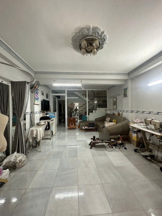 Bán nhà đối diện trường Cao Đẳng Điện Lực,Hà Huy Giáp,Quận 12 chỉ 4 tỷ