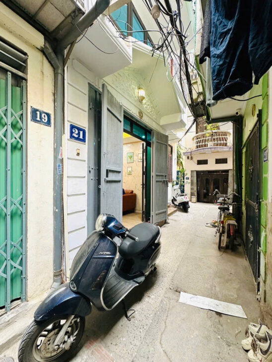 Bán nhà 25m² full nội thất Hồng Mai, Hai Bà Trưng, 4.8 tỷ, 6 tầng, 4PN, 5WC, sổ đỏ