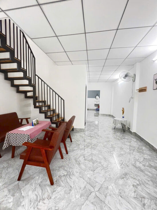 DO K CÓ NHU CẦU SỬ DỤNG NÊN CẦN BÁN CĂN NHÀ GÓC 3 MẶT TIỀN HẺM , HẺM NGUYỄN THỊ ĐỊNH, P VĨNH HIỆP