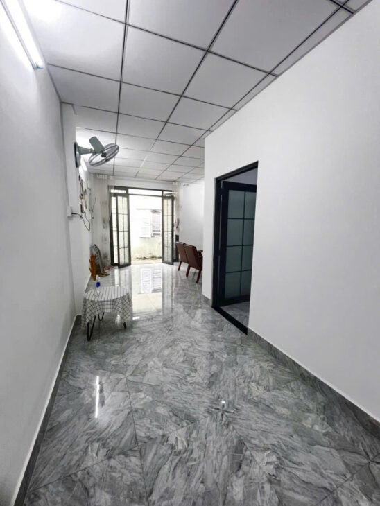 DO K CÓ NHU CẦU SỬ DỤNG NÊN CẦN BÁN CĂN NHÀ GÓC 3 MẶT TIỀN HẺM , HẺM NGUYỄN THỊ ĐỊNH, P VĨNH HIỆP