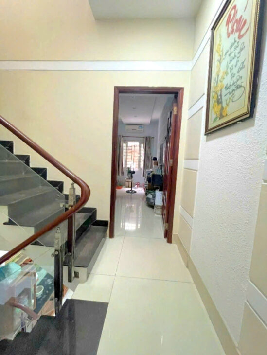 SÁT MẶT TIỀN ĐƯỜNG SỐ 30M VĨNH HỘI NGANG 4 X 13 M ĐÚC XÂY MỚI 3 TẤM CÓ 6 TỶ