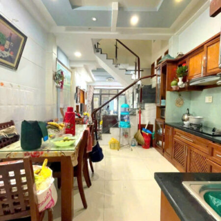 SÁT MẶT TIỀN ĐƯỜNG SỐ 30M VĨNH HỘI NGANG 4 X 13 M ĐÚC XÂY MỚI 3 TẤM CÓ 6 TỶ