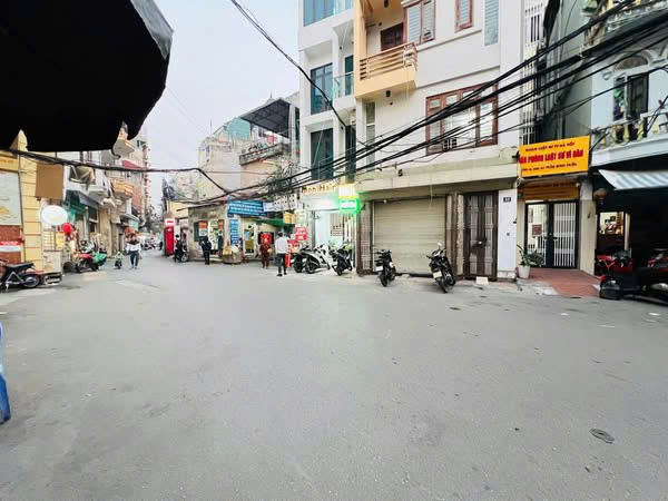 Bán Nhà Dòng Tiền Tôn Đức Thắng Ngõ thông rộng gần phố dòng tiền1,2 tỷ/ thángDT70mgiá16 tỷ