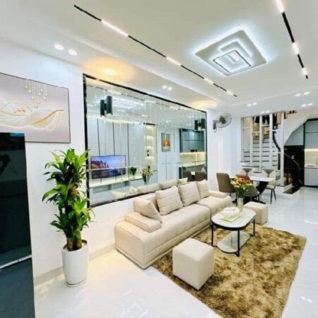 Bán nhà cực đẹp dân xây 4 tầng – trung tậm quận Đống Đa – FULL nội thất hiện đại