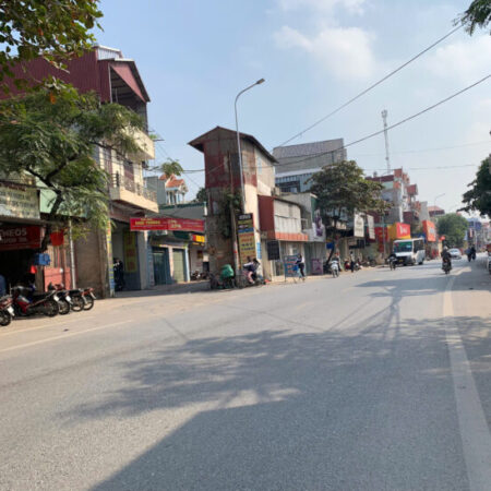 DT;54m đất fll thổ tại đông phương yên bám dọc ql6 đường ô tô vào