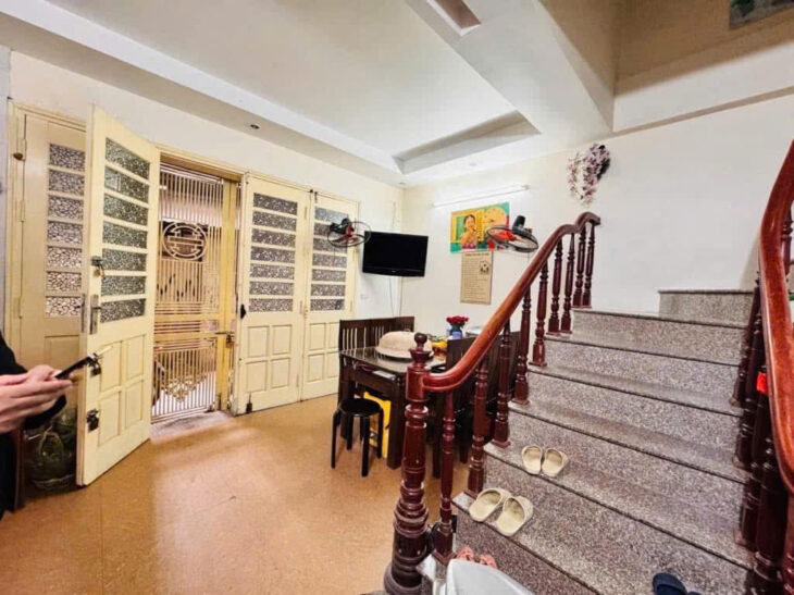 # Phan kế Bính 30mv mặt ngõ 5 tầng NHÀ DÂN XÂY CHẮC CHẮN – CÁCH MẶT PHỐ 5M – NGÕ THÔNG – KINH