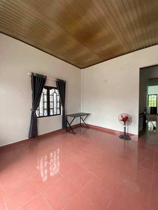 Cho Thuê căn nhà 2 Tầng mặt tiền Đường Đặng Tất tp Huế ,full nội thất