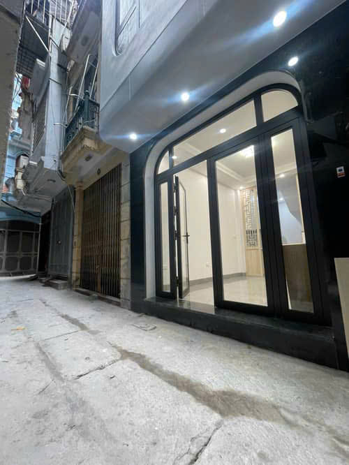 CHỈ VÀI BƯỚC CHÂN RA PHỐ, Ô TÔ TRÁNH BA ĐÌNH, GẦN TRƯỜNG, CHỢ, NHỈNH 7.15 TỶ