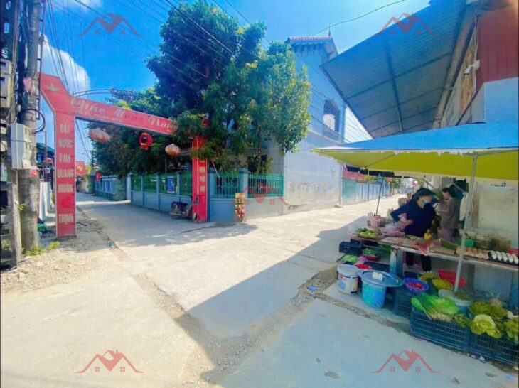 SIÊU PHẨM GIÁ 2,1 TỶ ĐẤT TẠI THỦY XUÂN TIÊN-CHƯƠNG MỸ D/T: