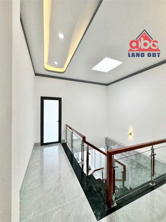 NP1066 bán nhà 1 lầu thiết hiện đại gồm 3pn. hẻm thông xe hơi né nhau thoải mái