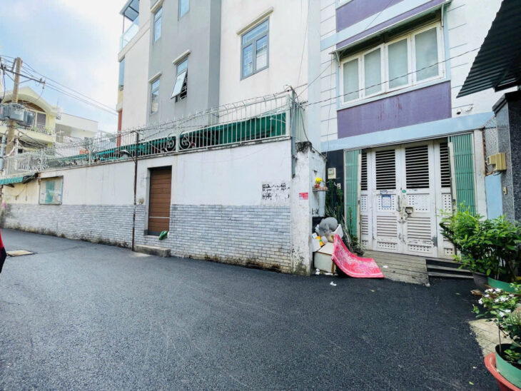 8.6 tỷ-bán CHDV 6 tầng 14 phòng.TDT 360m2- hẻm xe hơi- gần công viên Gia Định- Phạm Văn Đồng-thu