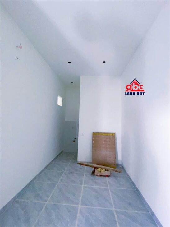 NP1098 nhà cấp 4 trung tâm, khu xóm an ninh. thuận tiện khu hành chính TP