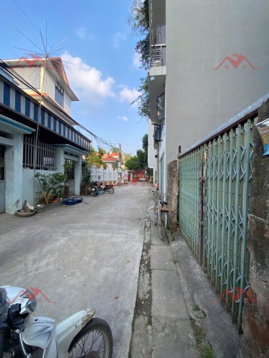 SIÊU PHẨM GIÁ 2,550 TỶ ĐẤTTẠI TT CHÚC SƠN-CHƯƠNG MỸ D/T:45,3M
