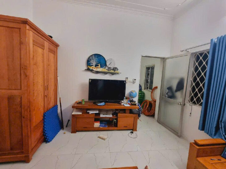 NHÀ ĐẸP Ở NGAY NGUYỄN KHANG – 40M2 x 3 TẦNG – 6.6 TỶ – Ô TÔ GẦN