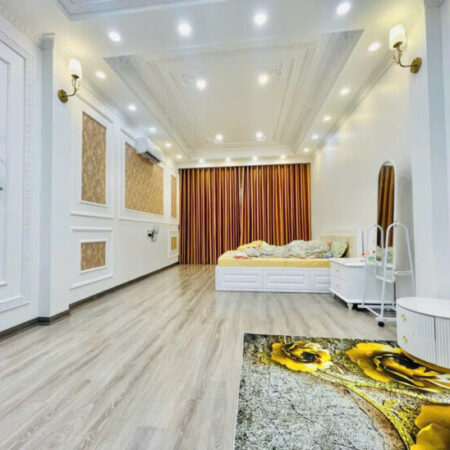 Hạ 300 triệu – Cần bán gấp !!! Nhà Phố #kẻ tạnh# #ViệtHưng. GIÁ CHỈ LOANH QUANH 4 TỈ.