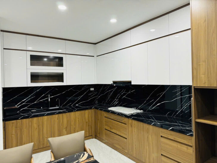 ???? NHÀ ĐẸP BỒ ĐỀ 41M2 – 6 tầng mới koong view hồ điều hòa , nhỉnh 9 tỷ