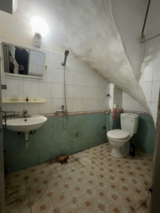 Bán nhà 3 tầng, 32m², 2PN, 2WC, ngõ 422 Sơn Đồng, Hoài Đức, 3 tỷ, sổ đỏ