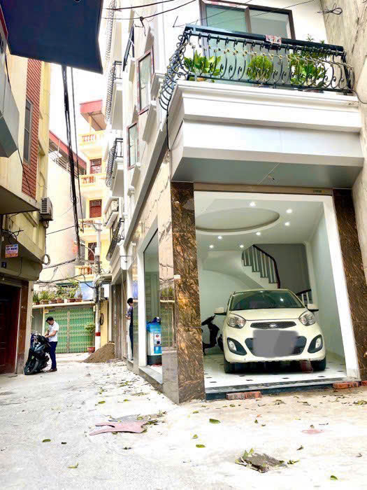 PHÁP VÂN – GIẢI PHÓNG 36M X 5 TẦNG – LÔ GÓC , NGÕ THÔNG KINH DOANH, Ô TÔ VÀO NHÀ GIÁ NHỈNH 8 TỶ