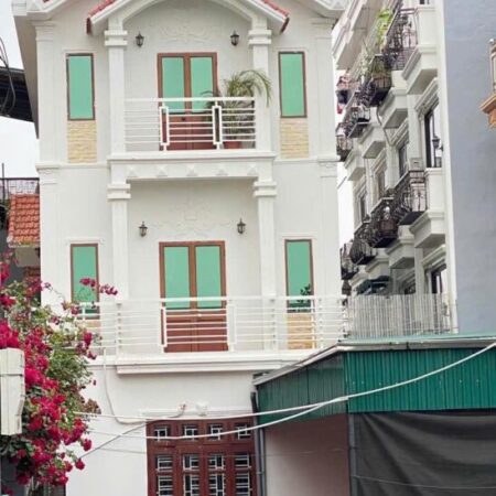 HÀNG HIẾM NHÀ PHỐ Ô TÔ 16 CHỖ ĐỖ TRÁNH – PHỐ YÊN LỘ – YÊN NGHĨA – HÀ ĐÔNG