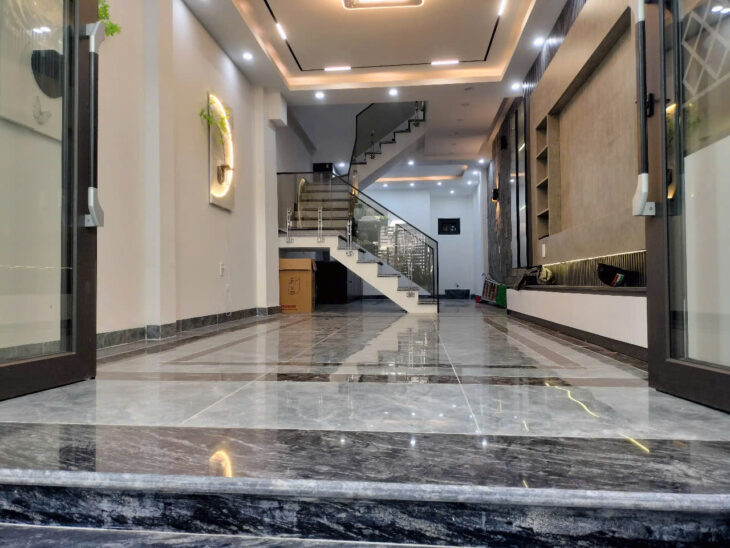 bán nhà ngõ phố Lạch Tray,Ngô Quyền,Hải Phòng, vị trí cực đẹp.view đăng sau là hồ điều hòa