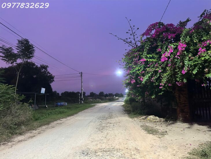 Bán nhà 6m x 45m Đường Võ Văn Tần – Tân Tiến – TX LaGi giá rẻ 1.3 tỷ gần Biển