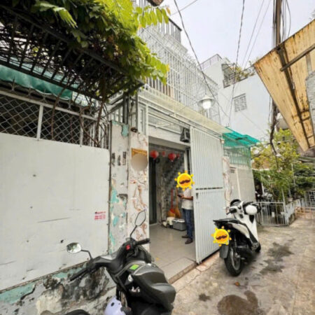 5.95 tỷ- bán nhà 3 tầng Lê Văn Duyệt-giáp Quận 1- DT 53m2( 3,5mx15m)- 5PN- nhà mới ở liền