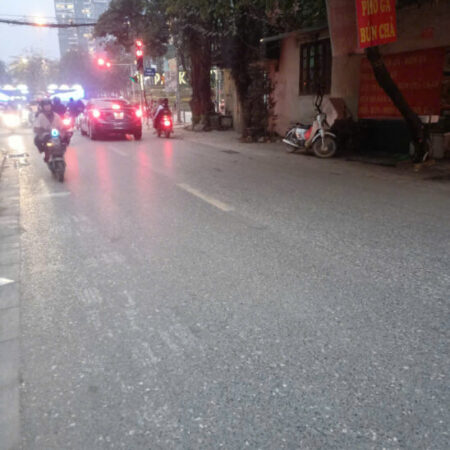 BÁN NHÀ ĐẸP TẠI NGÔ ĐÌNH MẪN – OTO ĐỖ CỬA _ MẶT PHỐ KINH DOANH 93M , MẶT TIỀN 5M .GIÁ CHỈ 9 TỶ KO