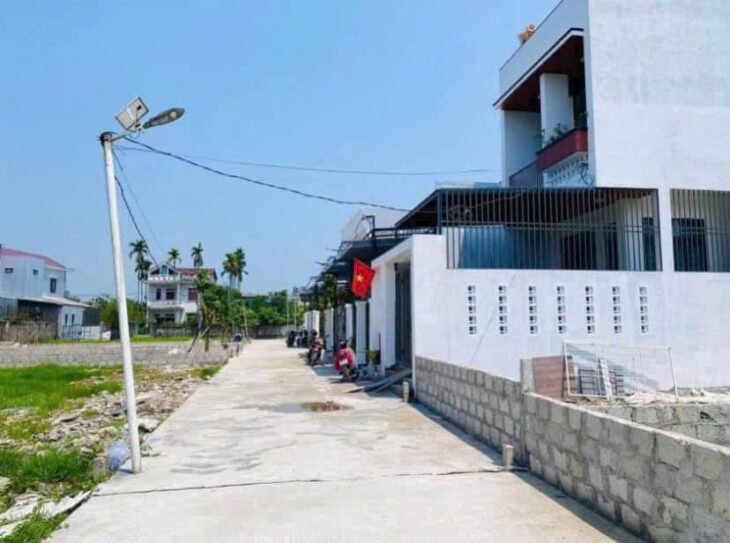 Đất đẹp kiệt ô tô TDP Tây Trì Nhơn , Phường Phú Thượng , Tp Huế sát trường Tiểu Học , Mầm Non