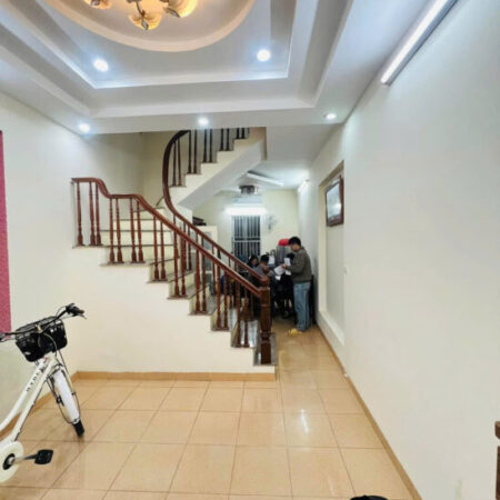 123 Thuy khuê căn nhà 7,5 tỷ 5 tầng 6 ngủ 3 bước ra phố tiện ích ngập tràn Thụy Khuê gần Chu Văn